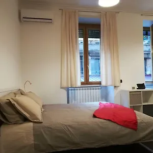 Metro Furio Camillo Apartment